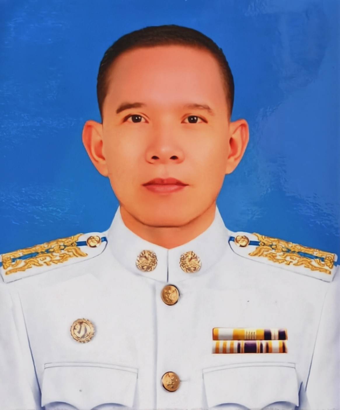 นายธีระวัฒน์ สีสันต์